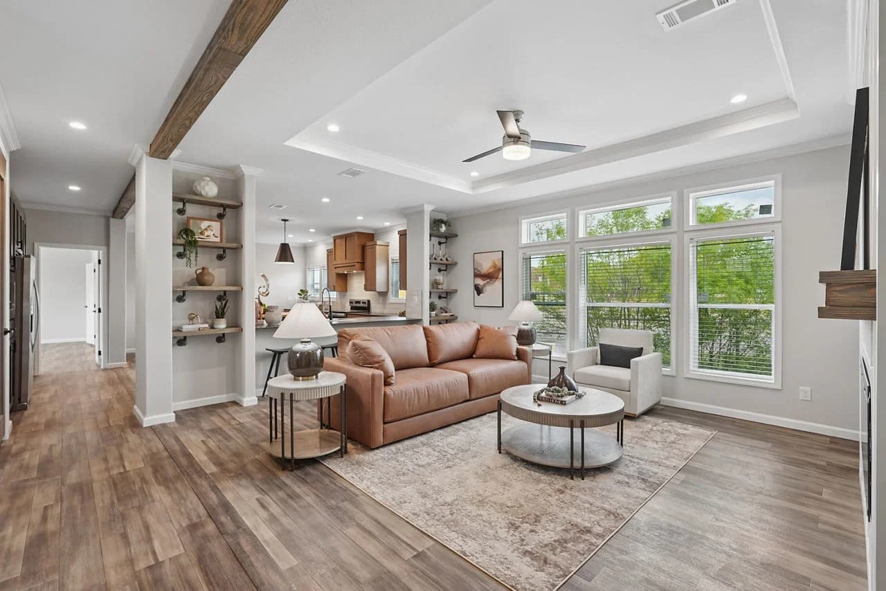 Innovation in3276h42466 interior home features