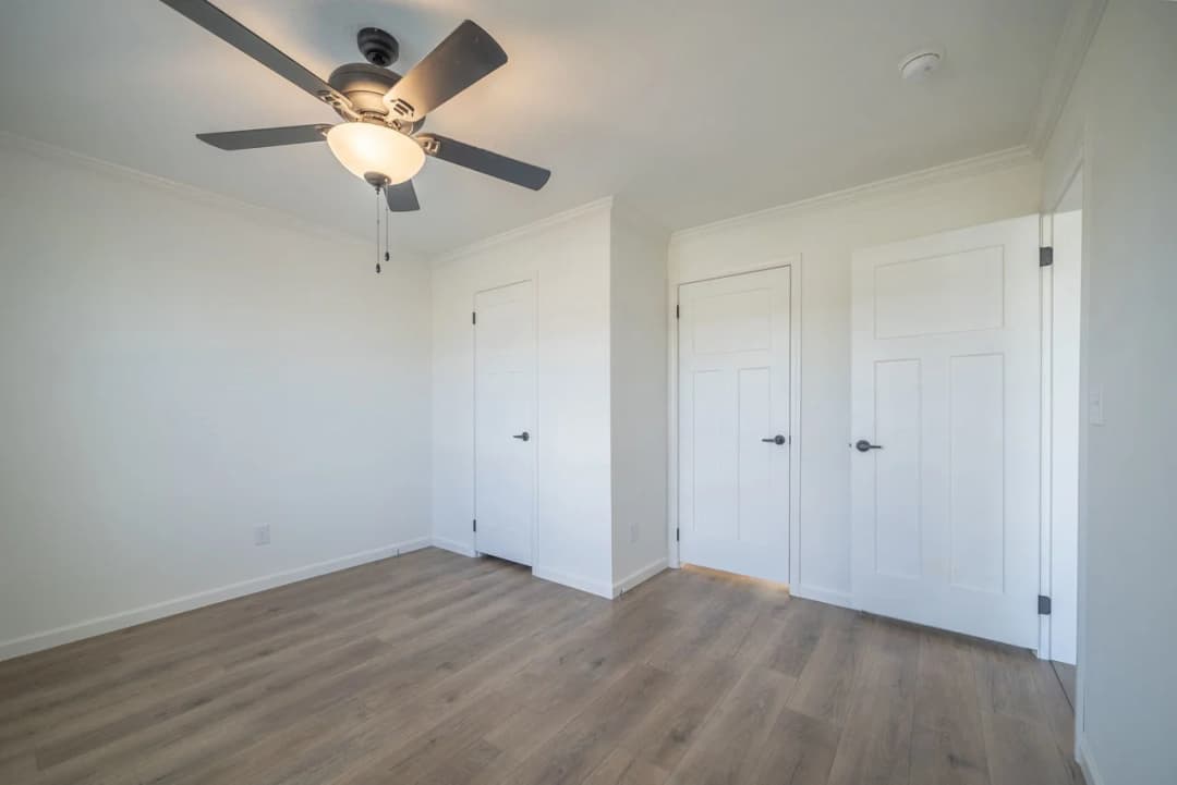 Innovation in5442h33003 bedroom home features