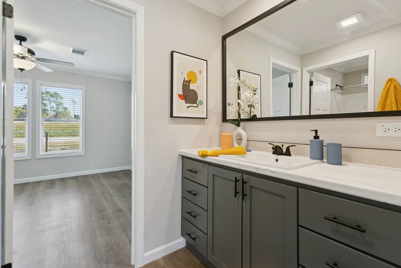 Innovation in5442h33003 bathroom home features