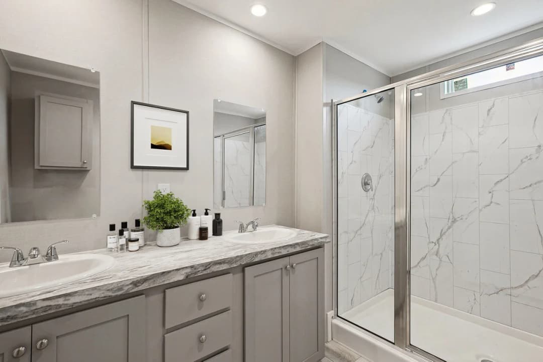 Nm1676b bathroom home features