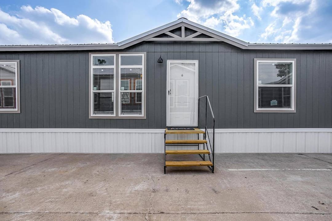 Nm3252h exterior and hero home features