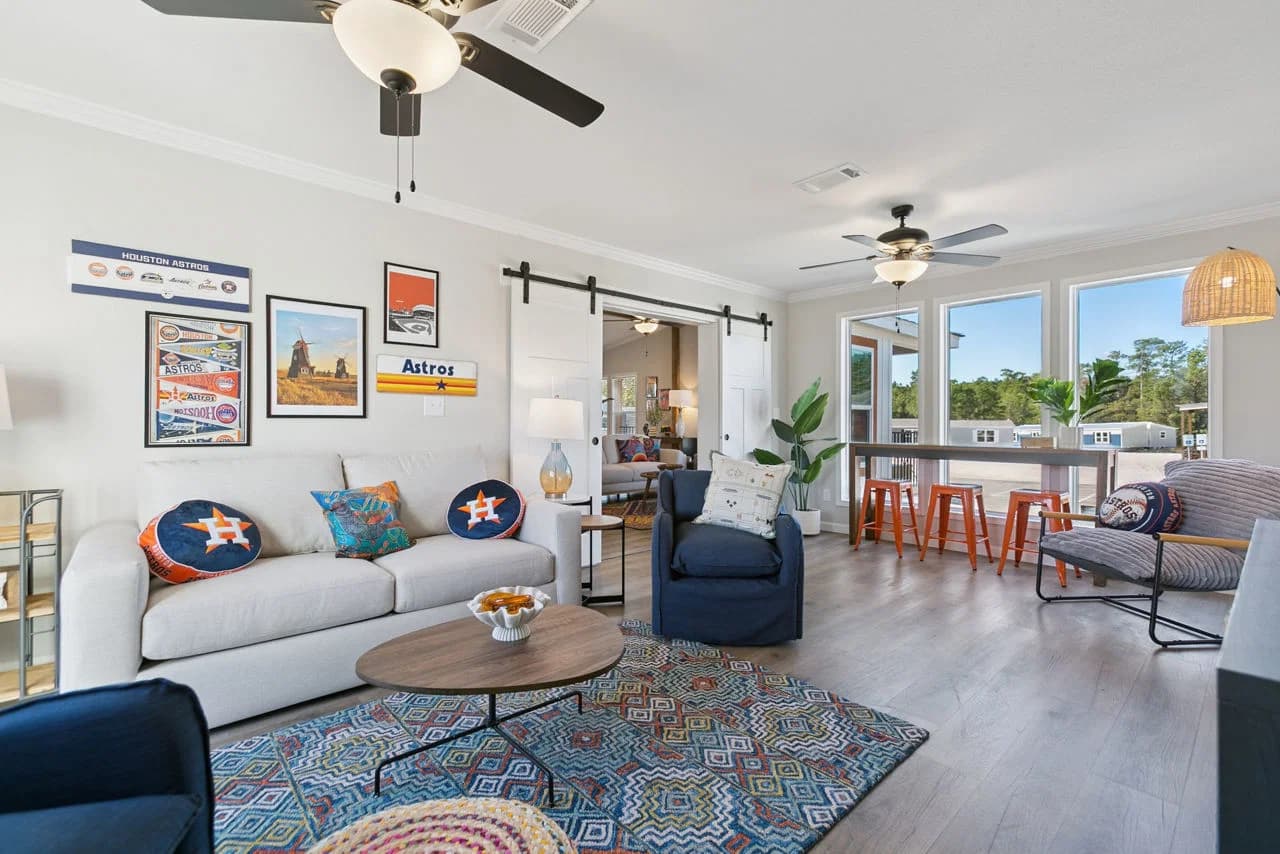 Innovation in5442h33003 interior home features