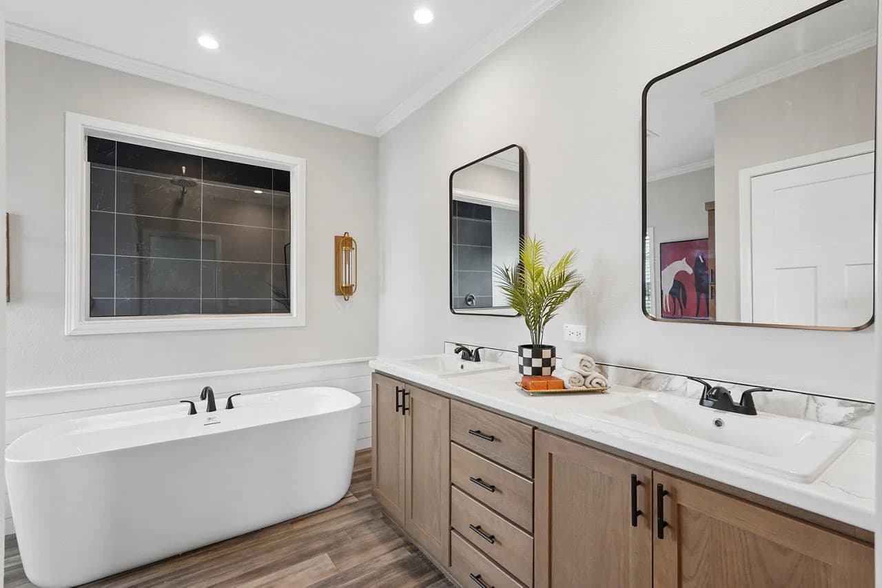 Innovation in3276h42466 bathroom home features