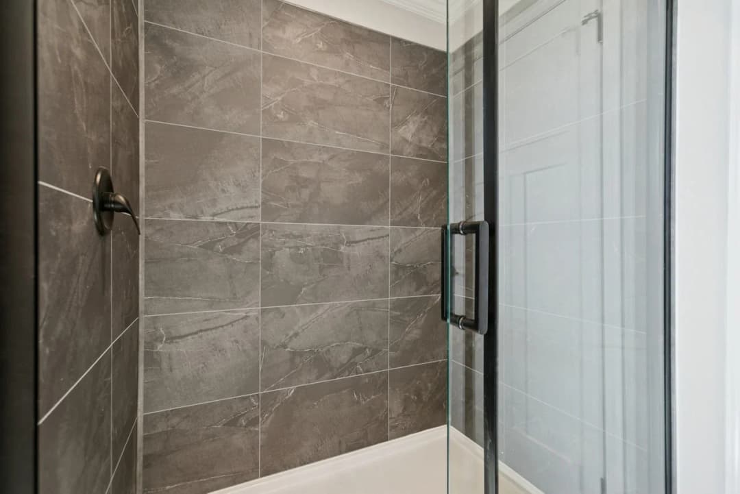 Innovation in5442h33003 bathroom home features
