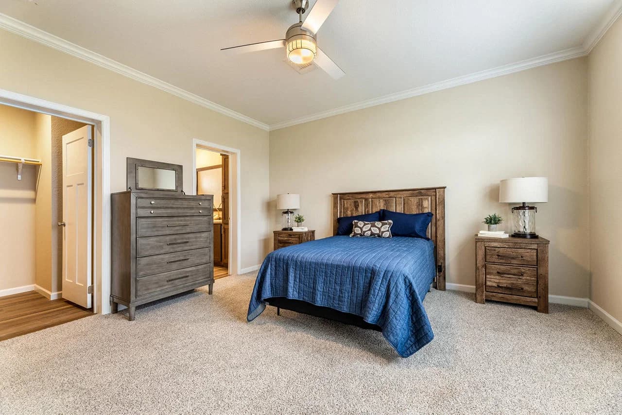 Innovation in3260h32076 bedroom home features