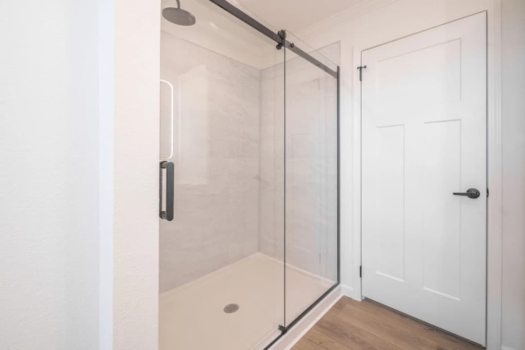 Innovation in5442h33003 bathroom home features
