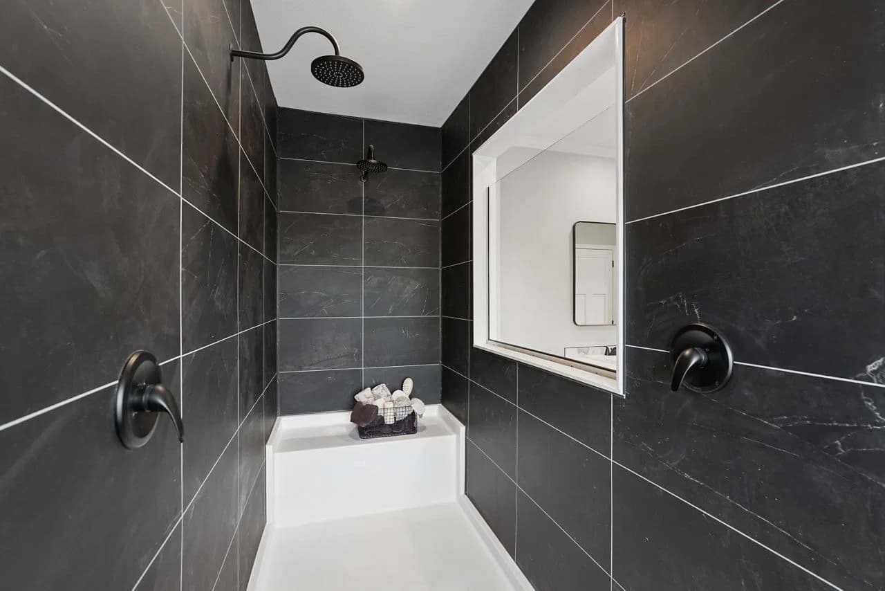 Innovation in3276h42466 bathroom home features