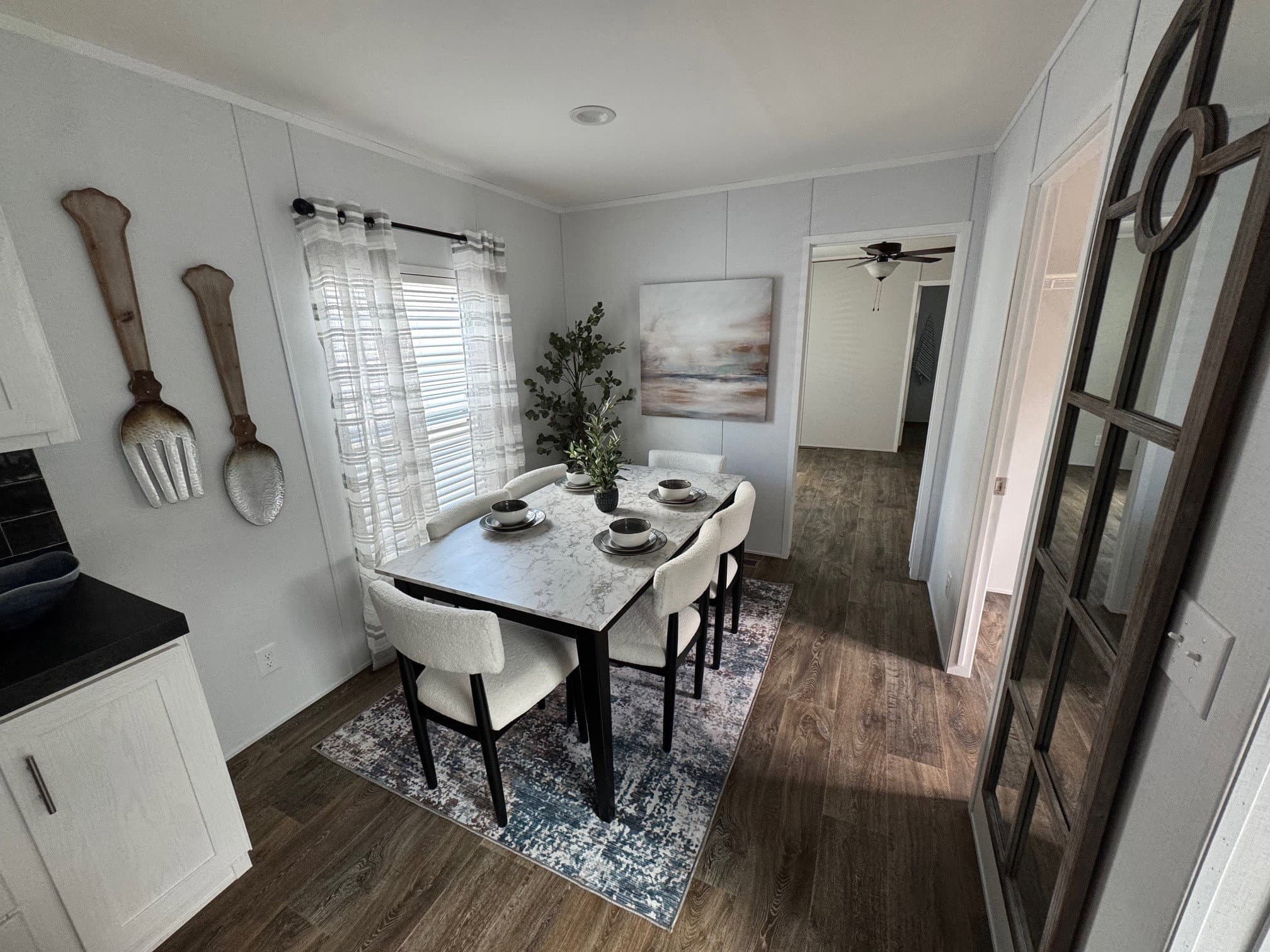 Landmark 16763a interior home features