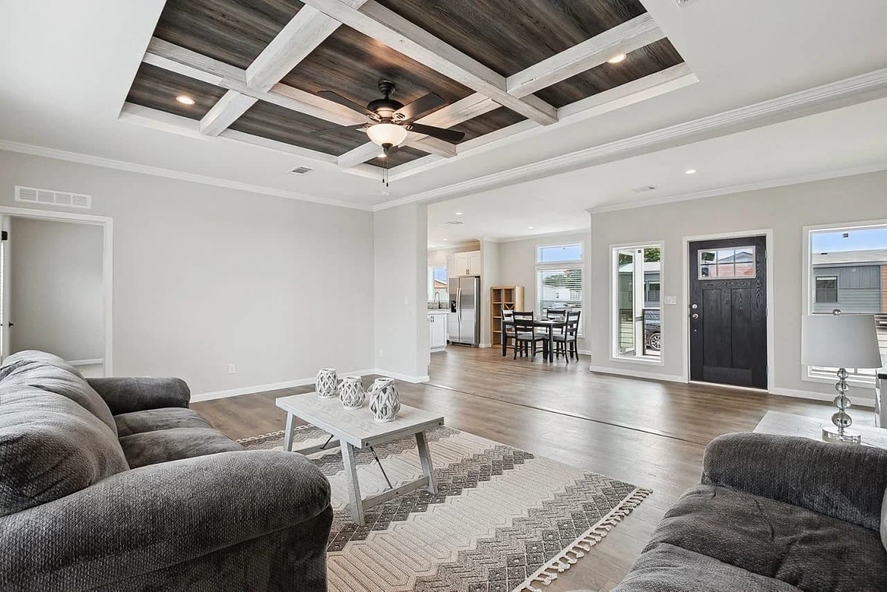 Innovation in3276h42094 interior home features