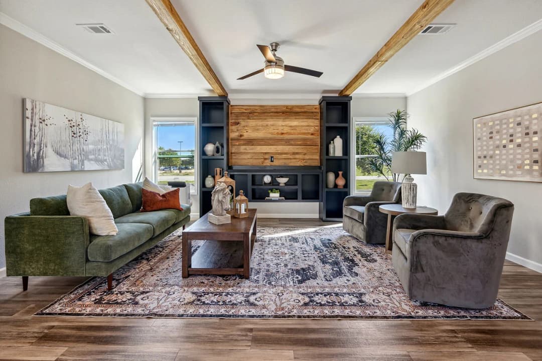 Innovation in3268h42421 interior home features