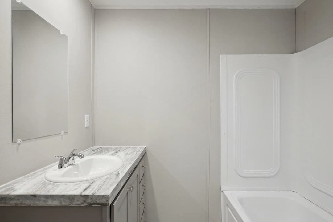 Nm1676b bathroom home features