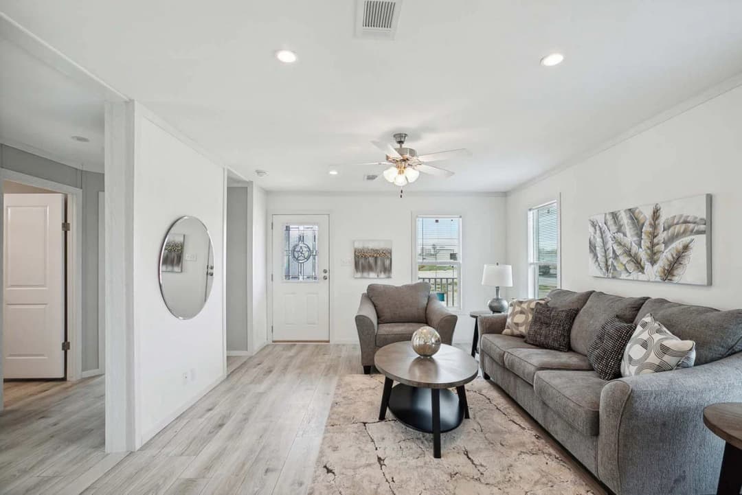 Nm2852a interior home features