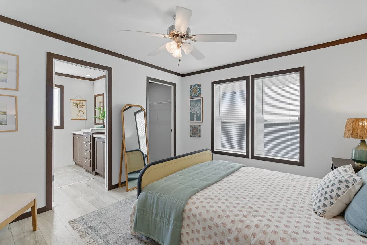 Nm2842j bedroom home features