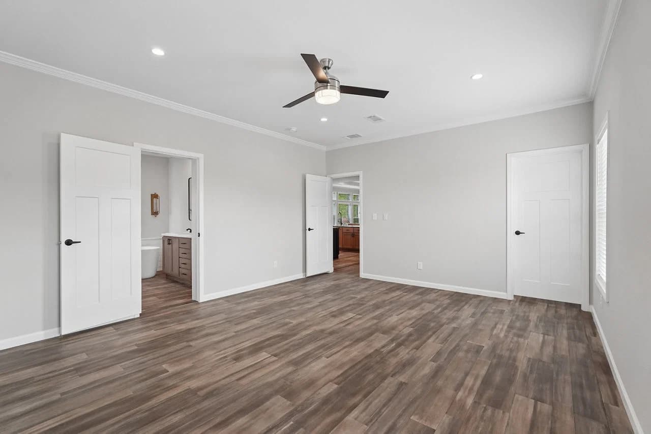 Innovation in3276h42466 bedroom home features