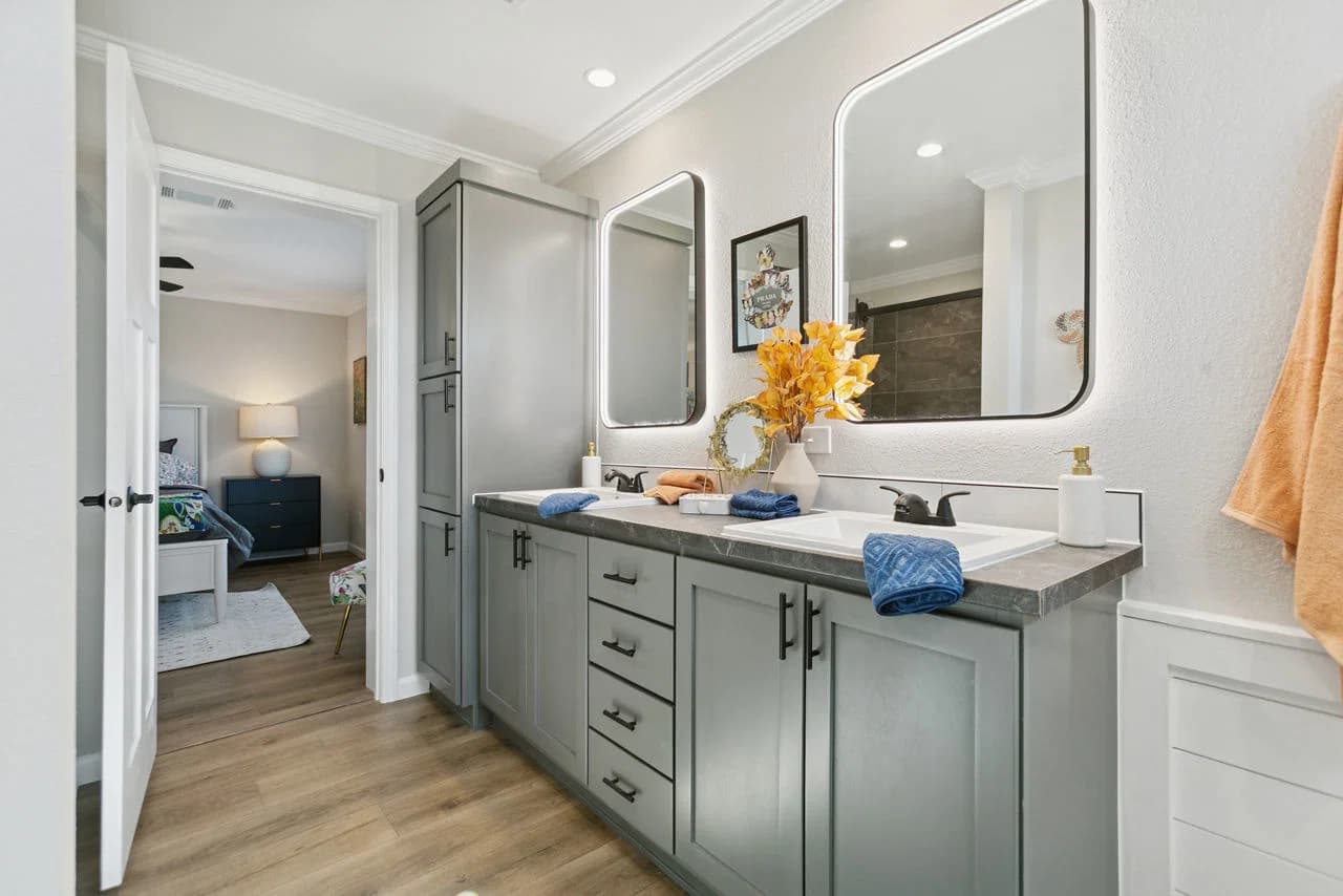 Innovation in5442h33003 bathroom home features