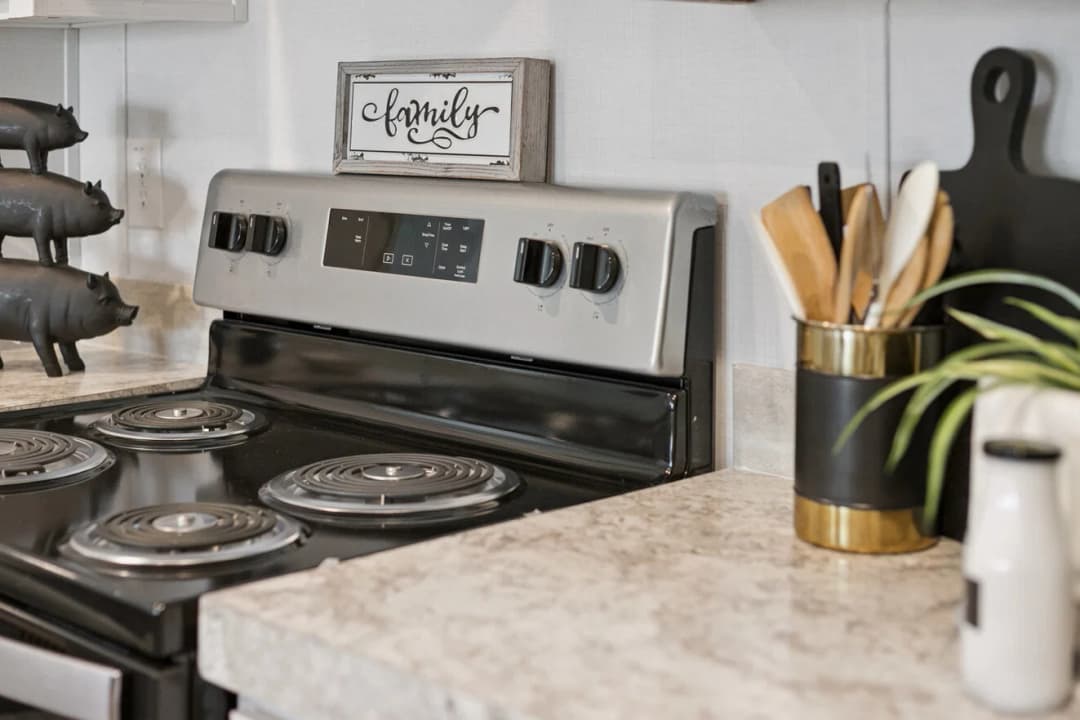 Pinnacle 28603p kitchen home features