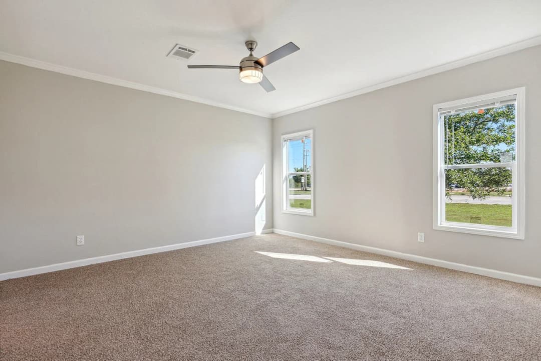 Innovation in3268h42421 bedroom home features