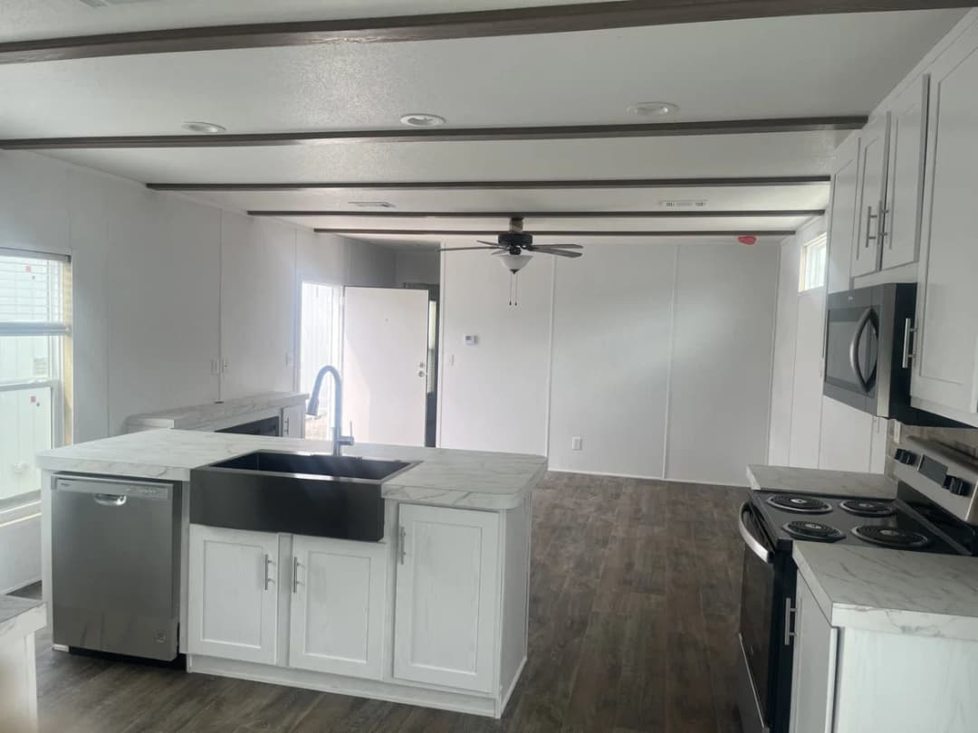 Pinnacle 16602p kitchen home features