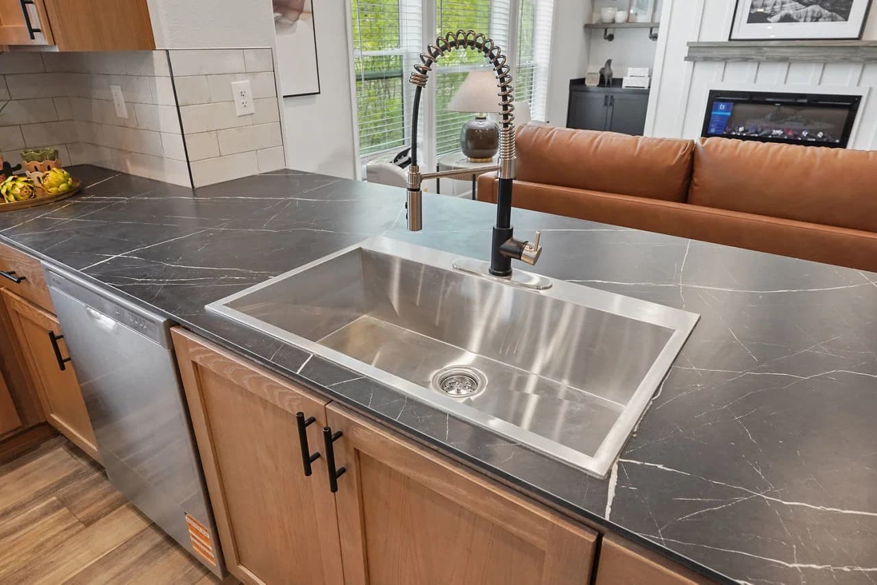 Innovation in3276h42466 kitchen home features