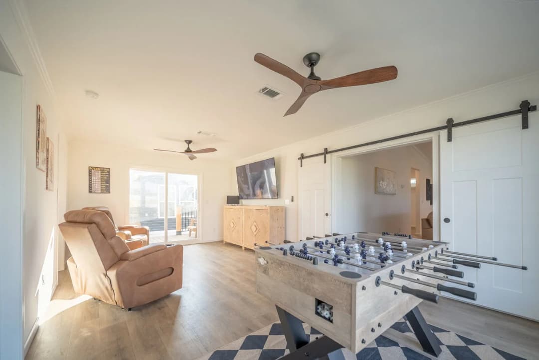 Innovation in5442h33003 interior home features