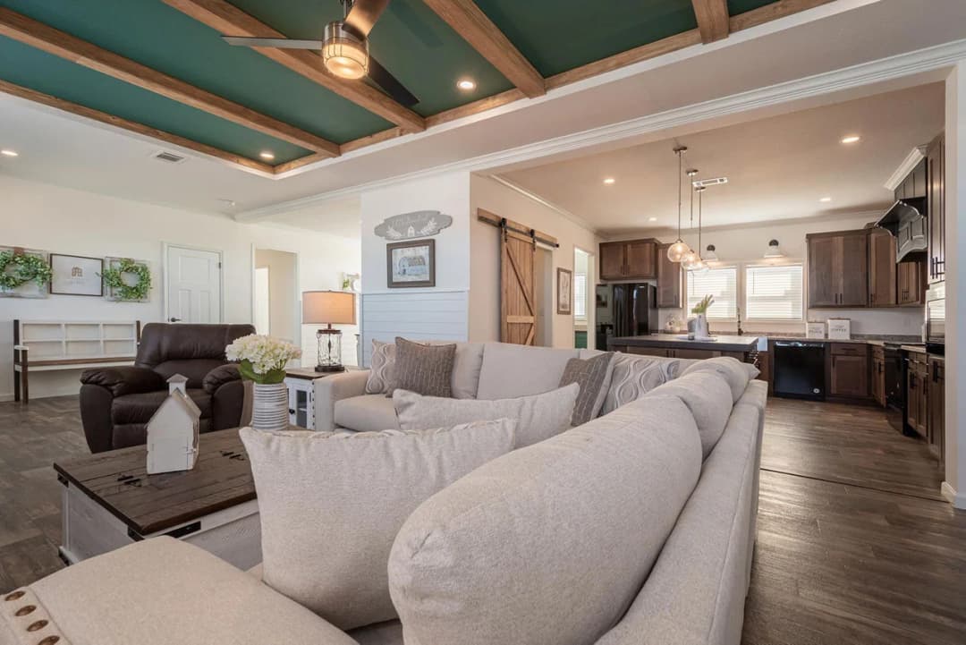 Innovation in3276h42075 hero and interior home features