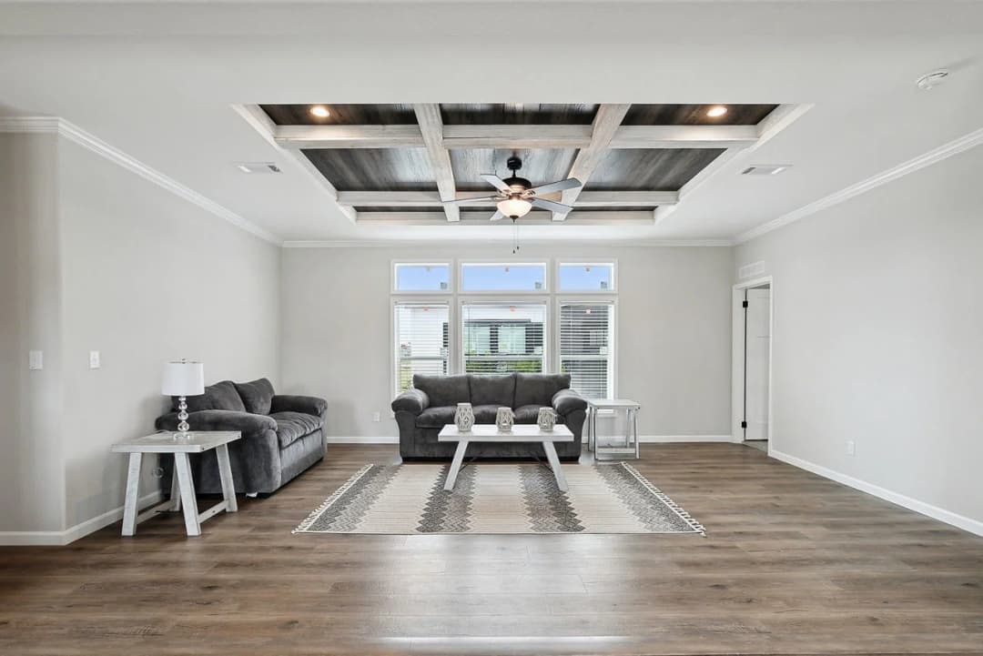 Innovation in3276h42094 interior home features