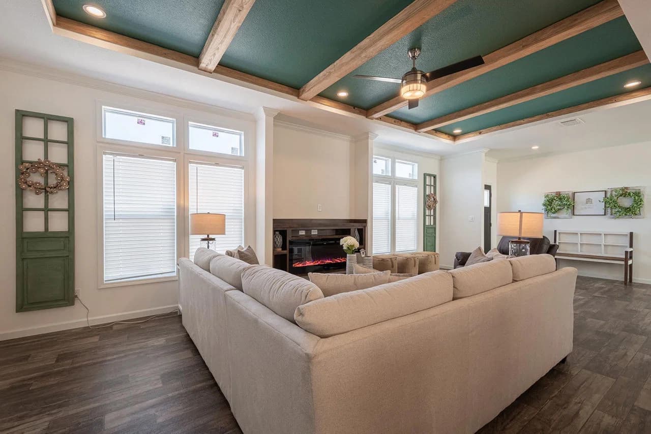 Innovation in3276h42075 interior home features