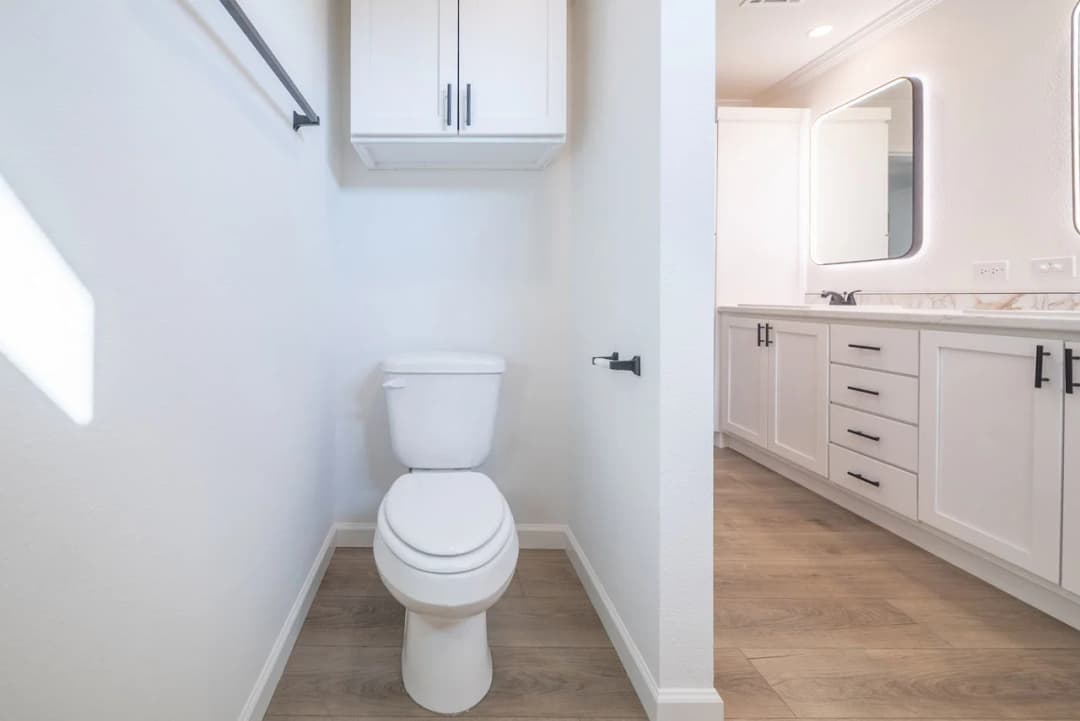 Innovation in5442h33003 bathroom home features