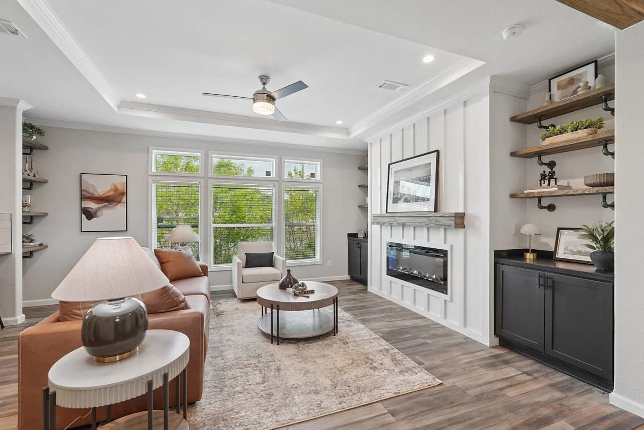 Innovation in3276h42466 interior home features