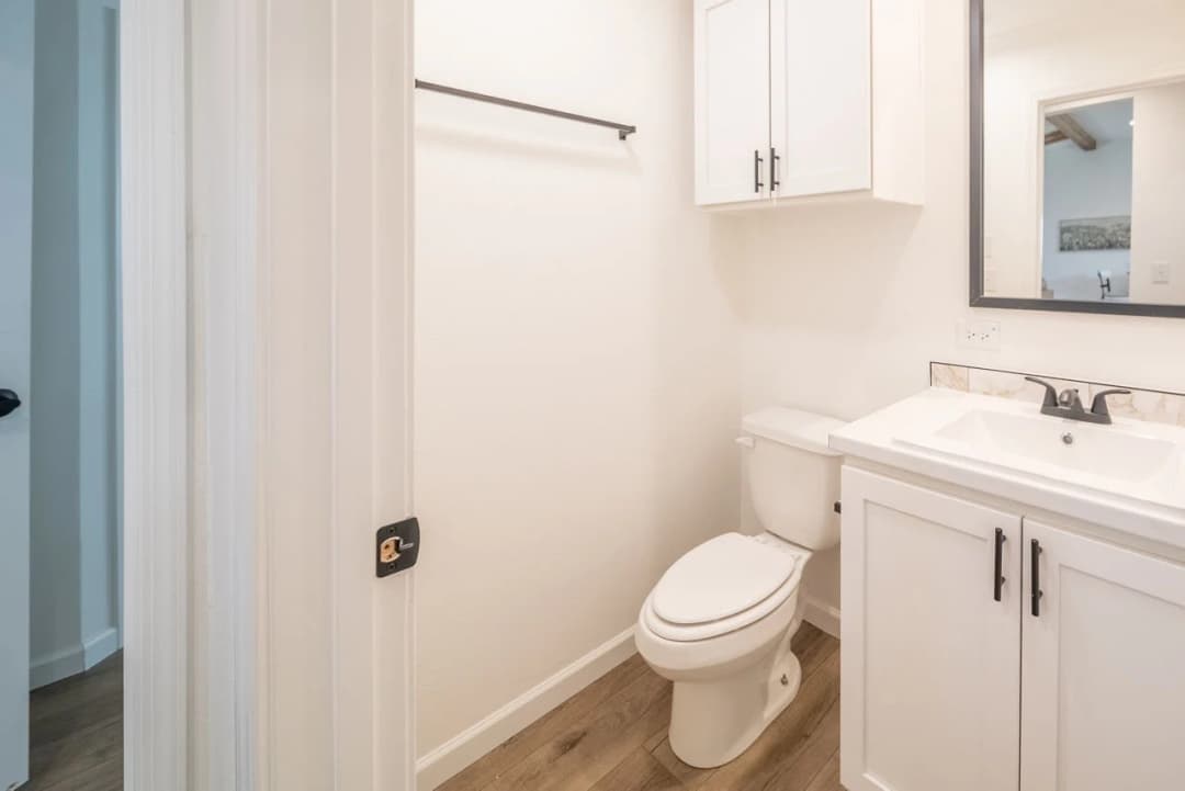 Innovation in5442h33003 bathroom home features