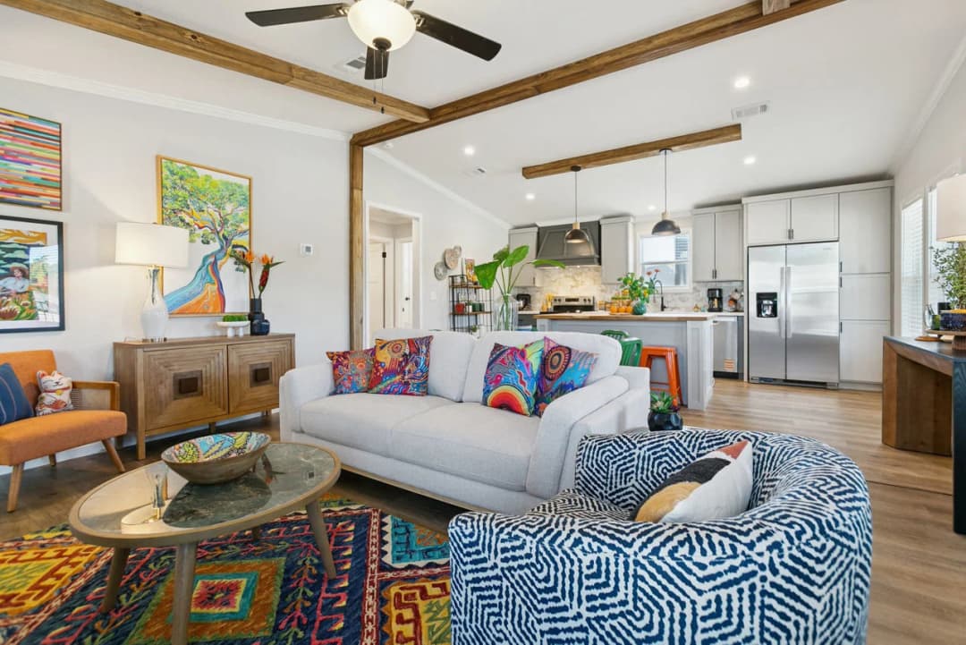 Innovation in5442h33003 interior home features
