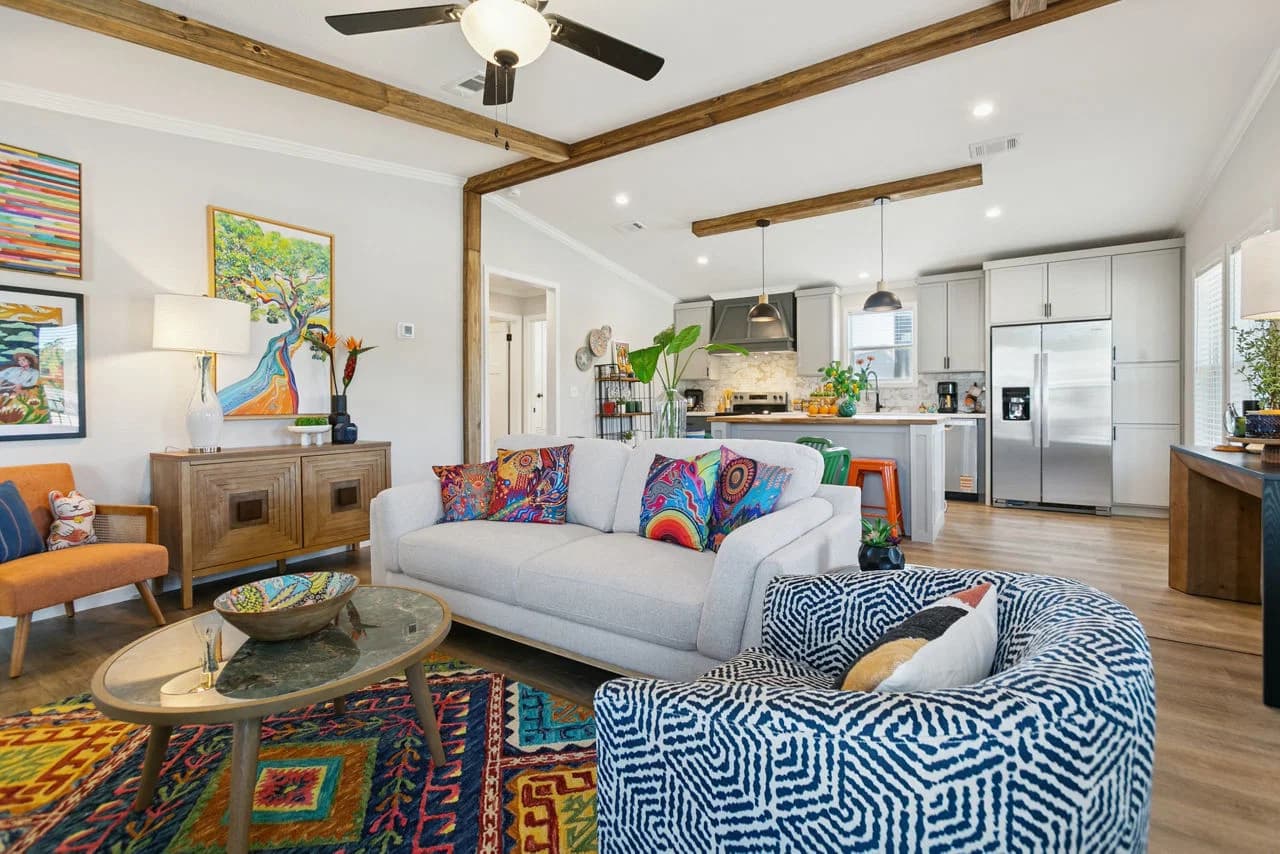 Innovation in5442h33003 interior home features