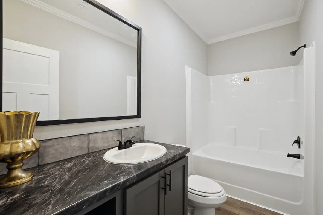 Innovation in3276h42094 bathroom home features