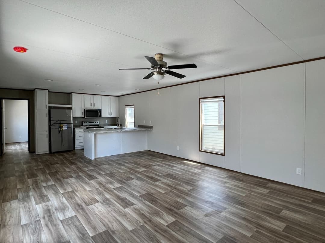 Valuhomes 16763v interior home features