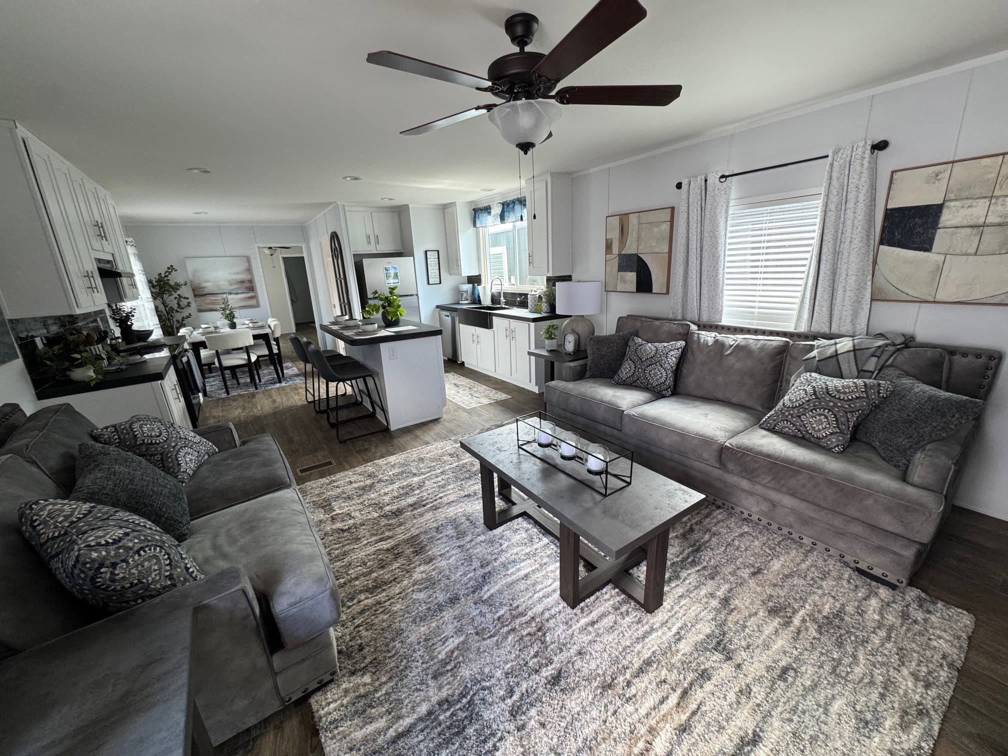 Landmark 16763a interior home features