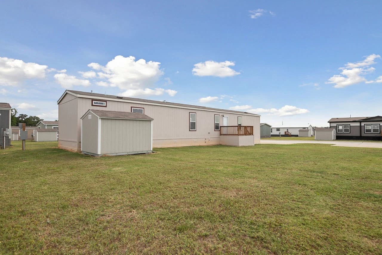 Nm1676b exterior home features