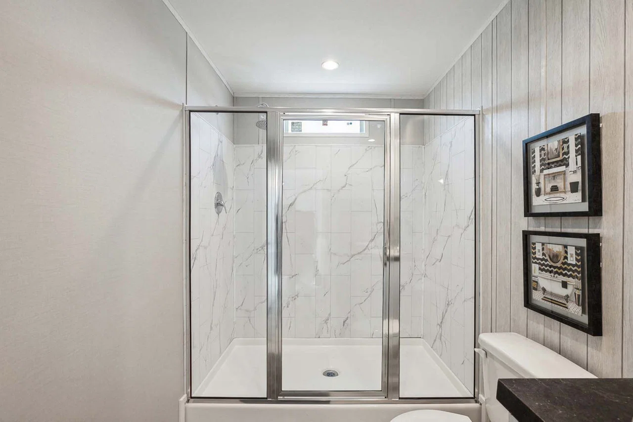 Nm2852a bathroom home features