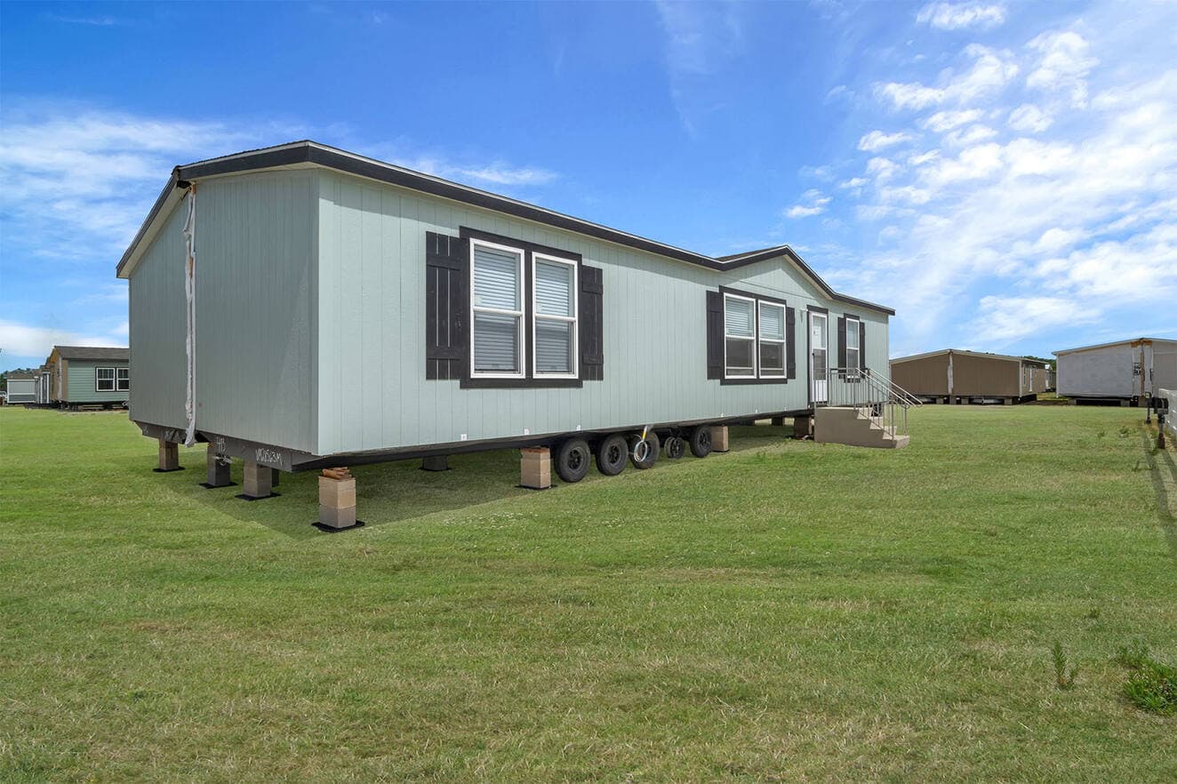 Valu maxx 28563m exterior and elevation home features