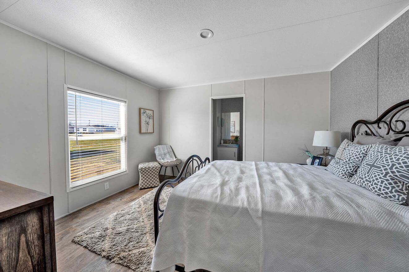 Valuhomes 14663p bedroom home features