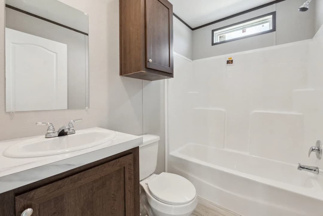 Nm2852a bathroom home features