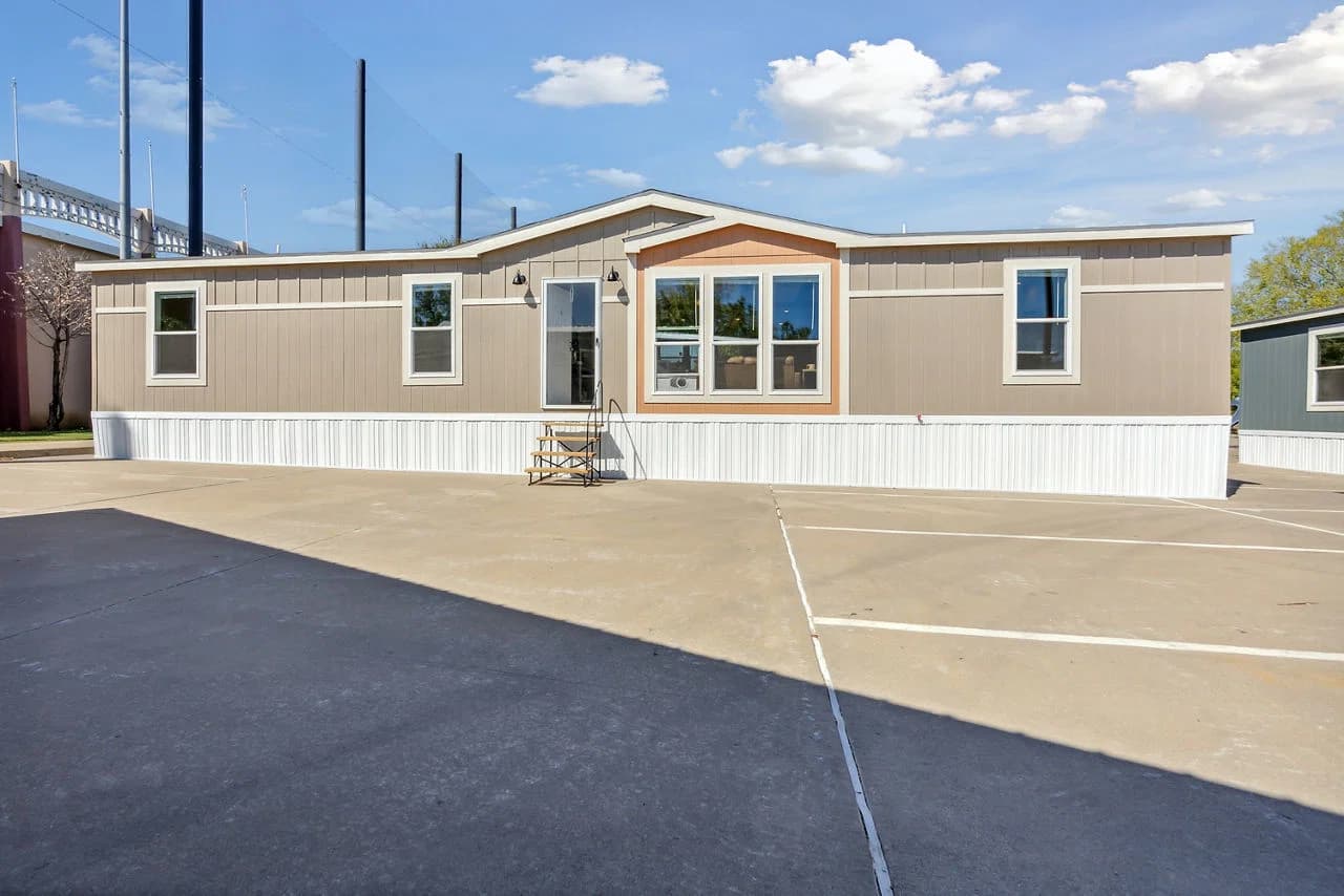 Nm3260a hero, elevation, and exterior home features
