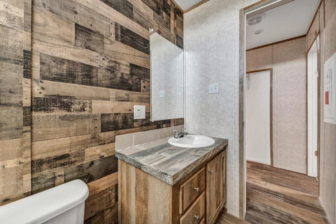 Nm1650a bathroom home features