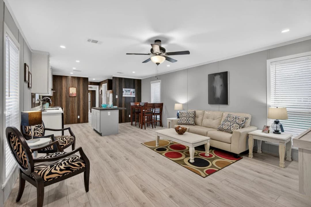 Nm1676c interior home features