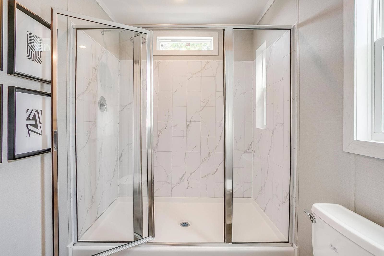 Nm3252h bathroom home features