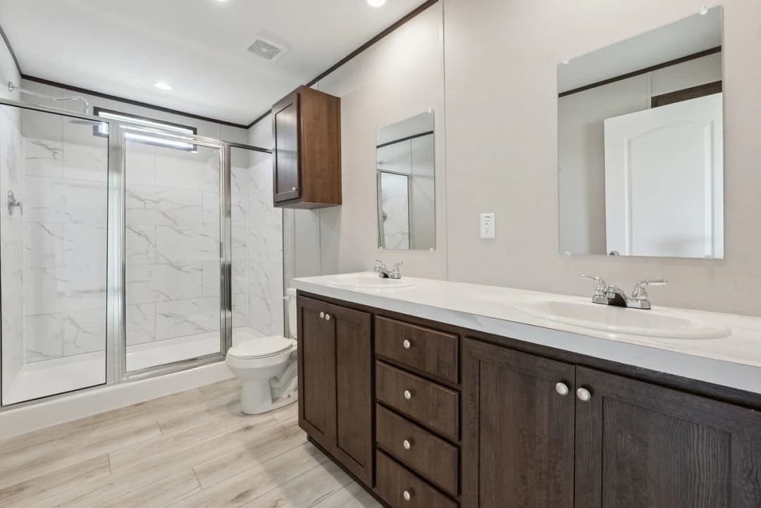 Nm2852a bathroom home features