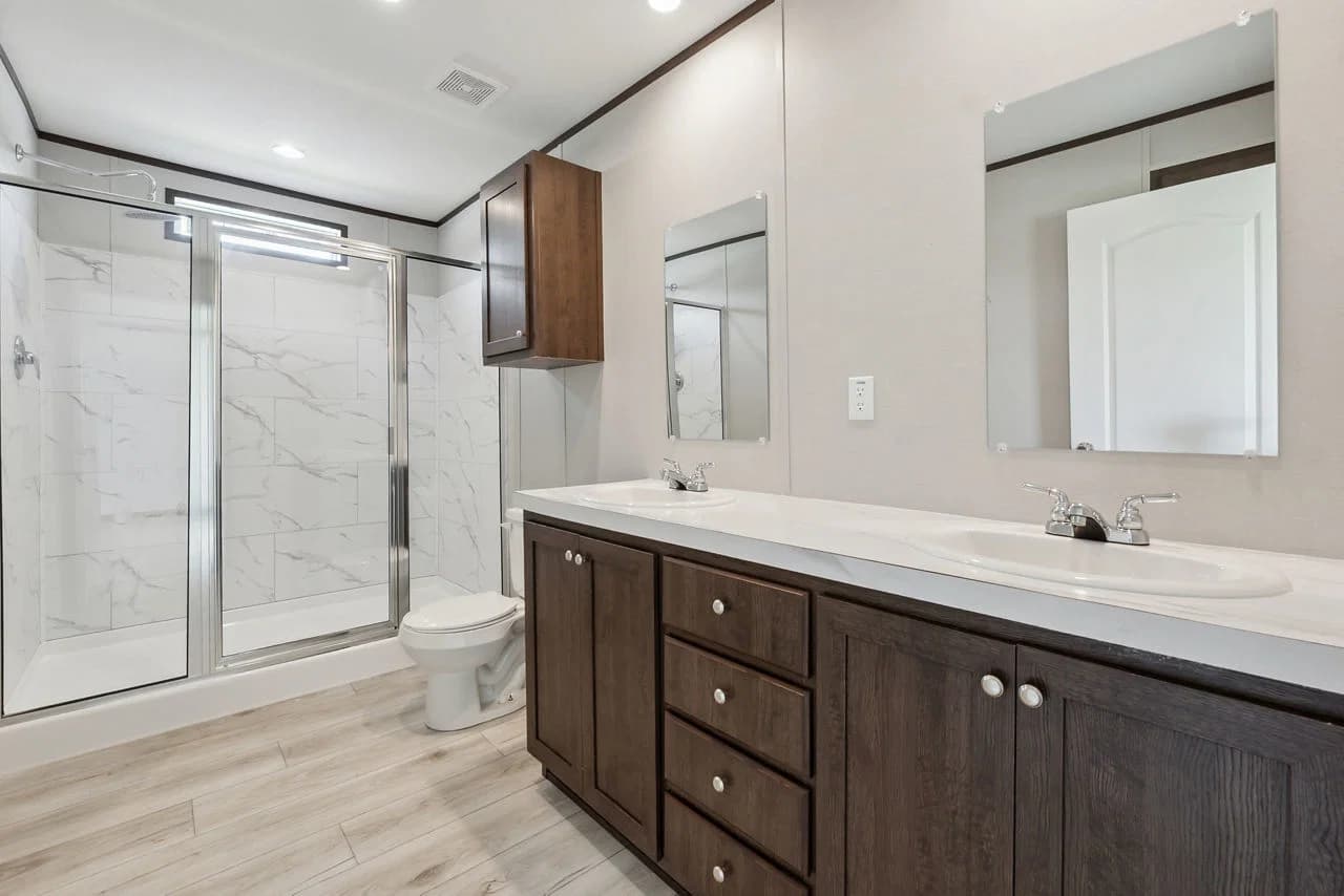Nm2852a bathroom home features
